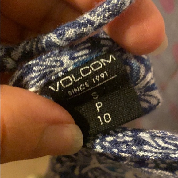 Volcom tank top blue and white - Picture 6 of 6